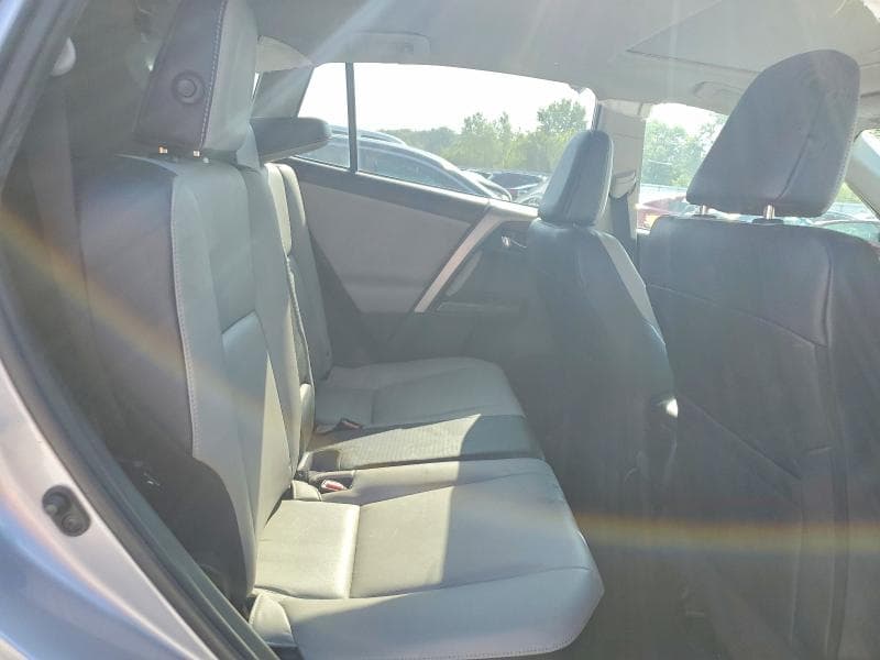 2017 TOYOTA RAV4 PLATINUM 11