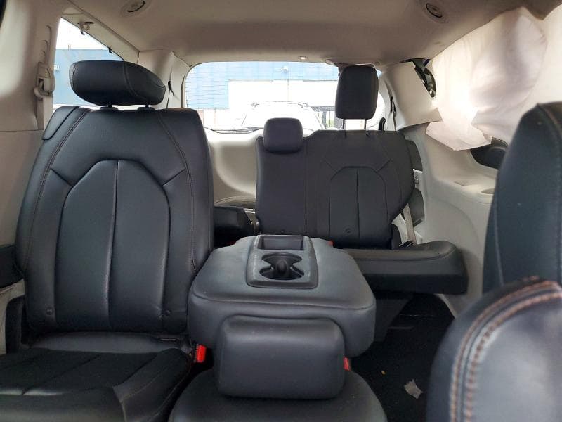 2019 CHRYSLER PACIFICA TOURING L 10