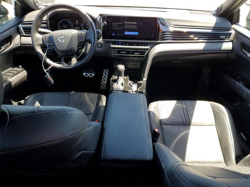 2025 TOYOTA CAMRY XSE 8