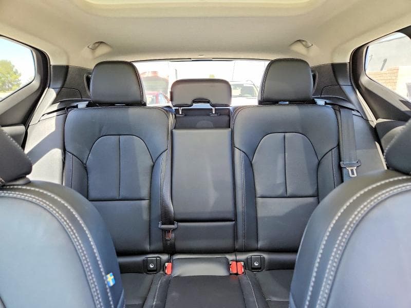 2026 VOLVO XC40 CORE 10