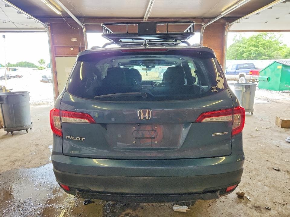 2021 HONDA PILOT SE 6