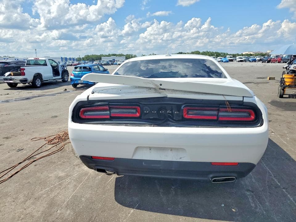 2019 DODGE CHALLENGER SXT 6