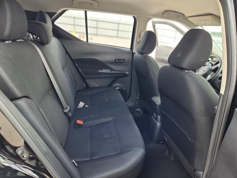 2023 NISSAN KICKS S 10
