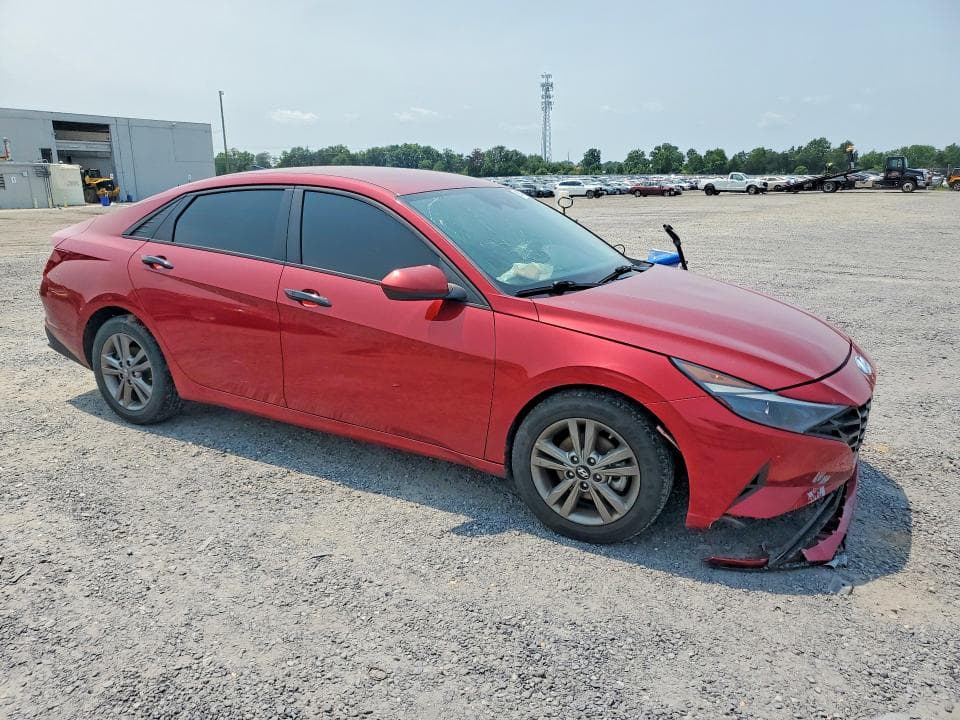 2023 HYUNDAI ELANTRA SEL 4