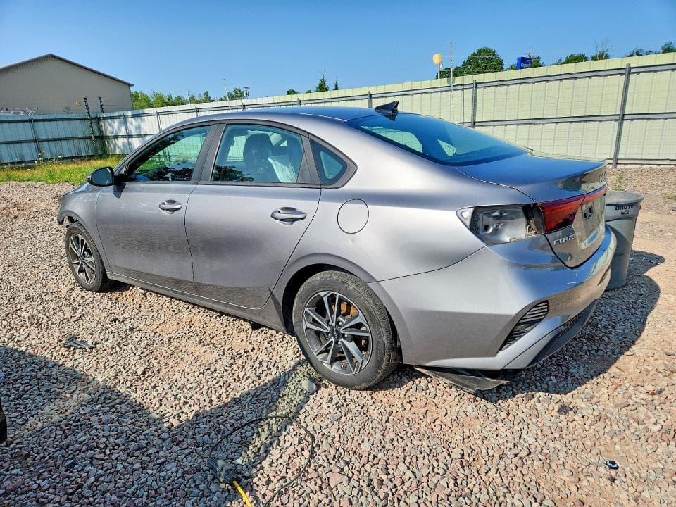 2024 KIA FORTE LXS 2
