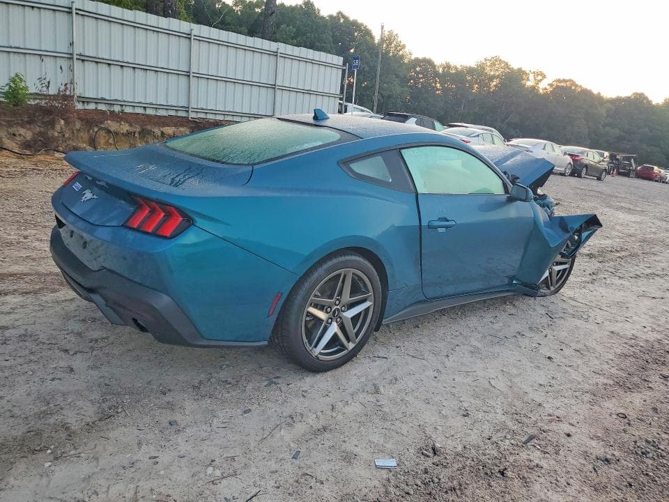2026 FORD MUSTANG 3