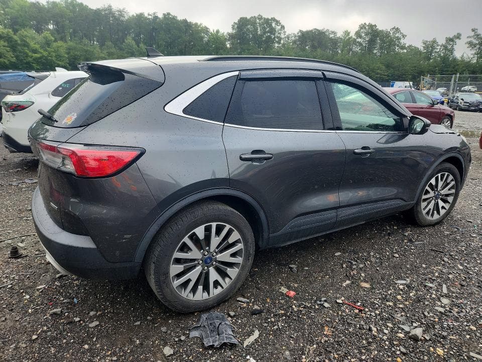 2020 FORD ESCAPE TITANIUM 3
