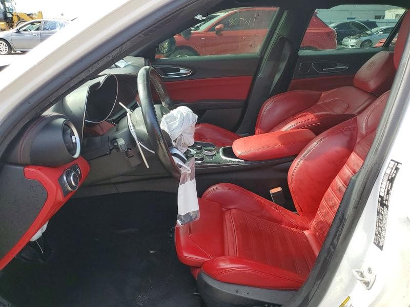2021 ALFA ROMEO GIULIA TI 7