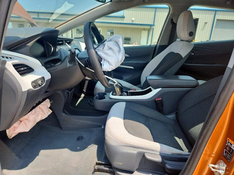 2017 CHEVROLET BOLT EV LT 7
