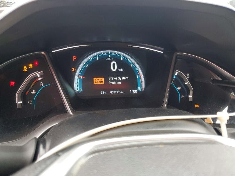 2018 HONDA CIVIC EX 9