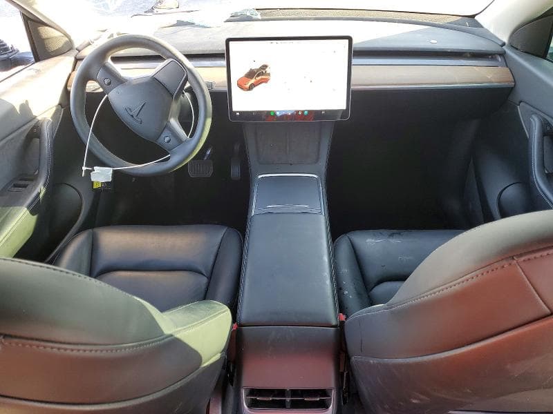 2021 TESLA MODEL Y 8