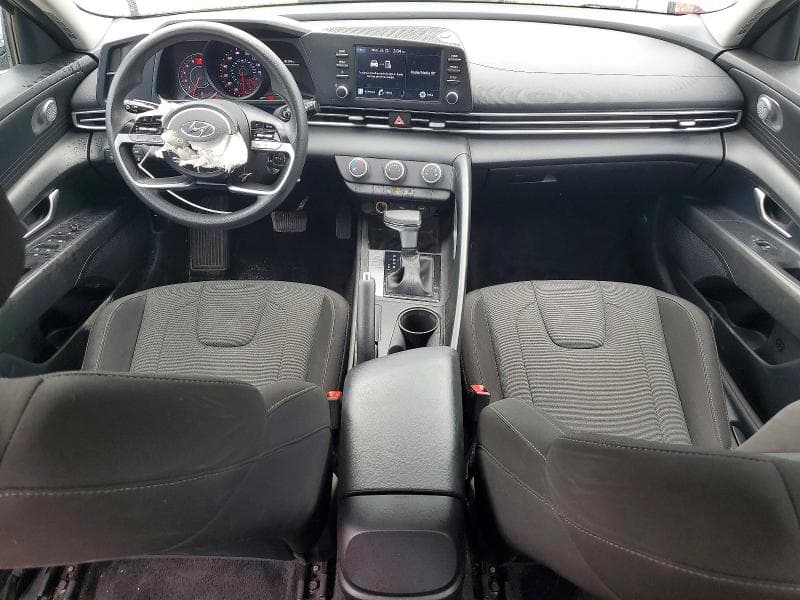 2023 HYUNDAI ELANTRA SE 8
