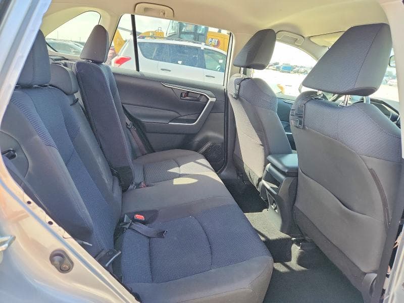 2020 TOYOTA RAV4 LE 11
