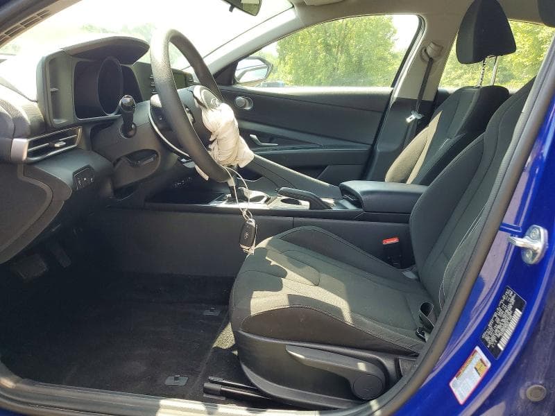 2023 HYUNDAI ELANTRA SEL 7