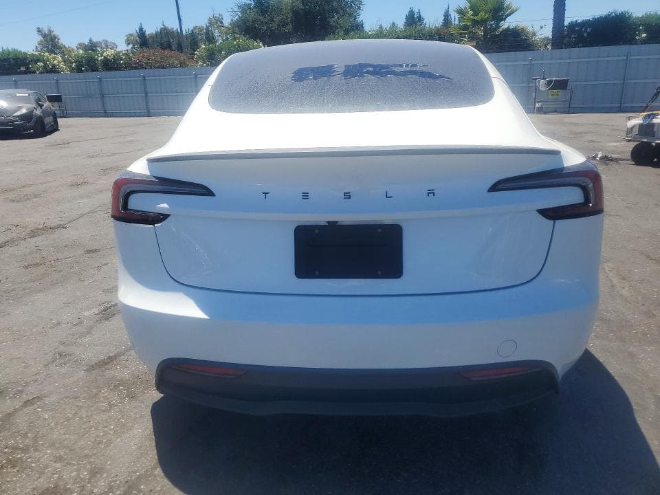 2026 TESLA MODEL 3 6