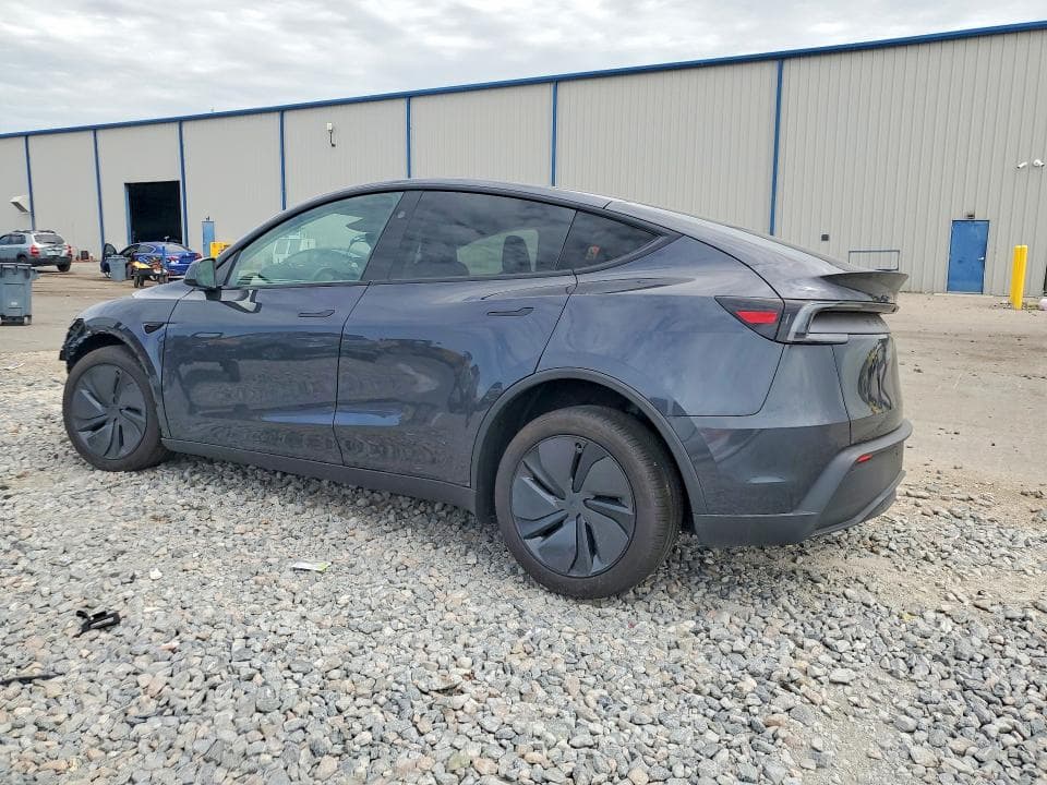 2026 TESLA MODEL Y 2
