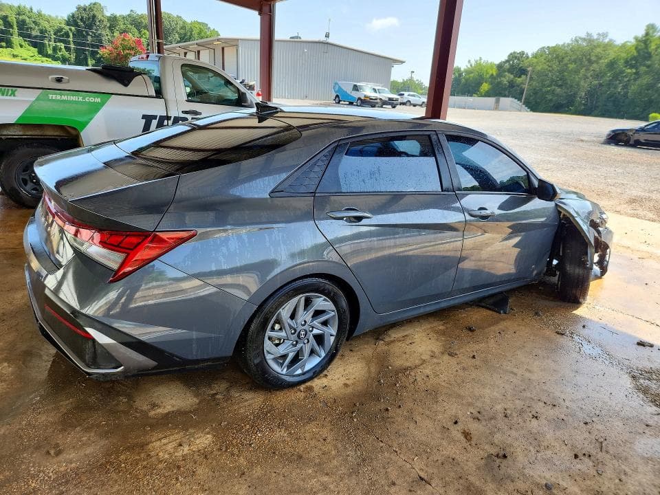 2025 HYUNDAI ELANTRA HYBRID BLUE 3