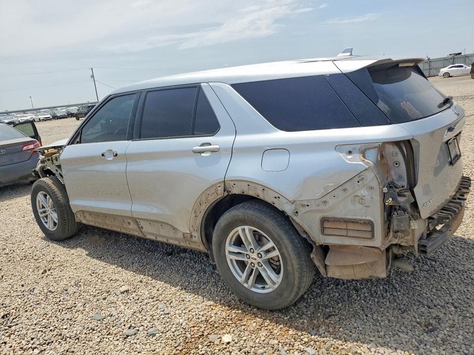 2020 FORD EXPLORER XLT 2