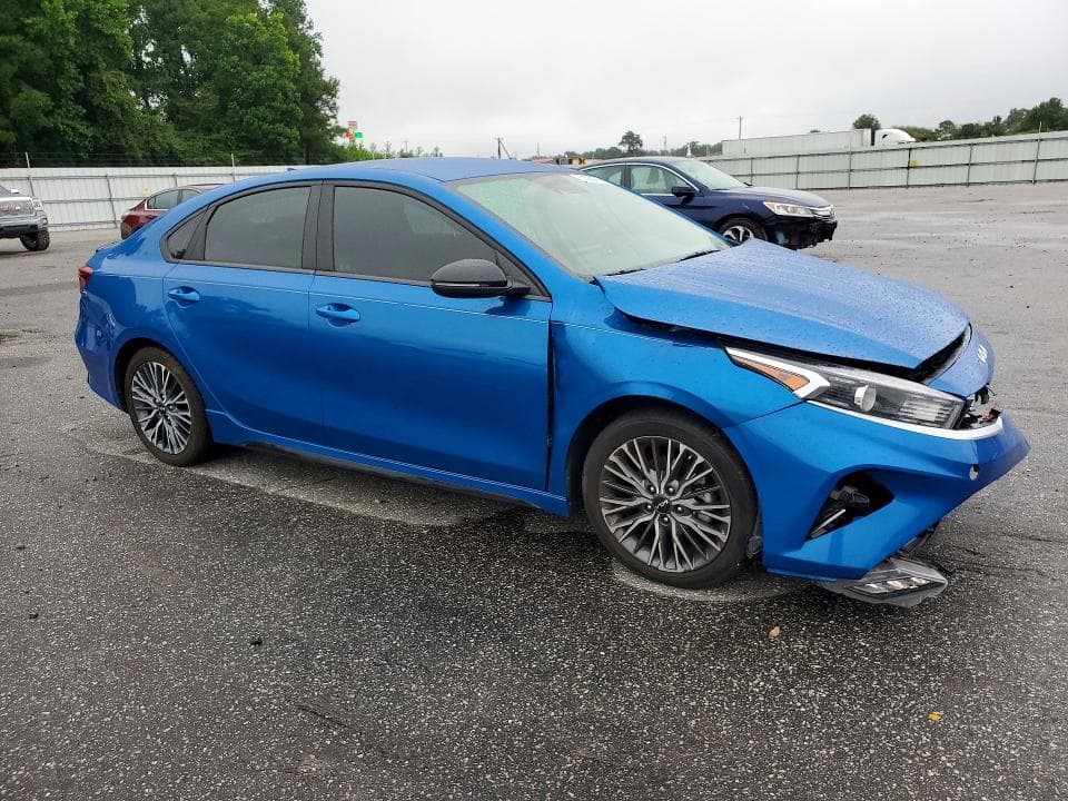 2022 KIA FORTE GT LINE 4