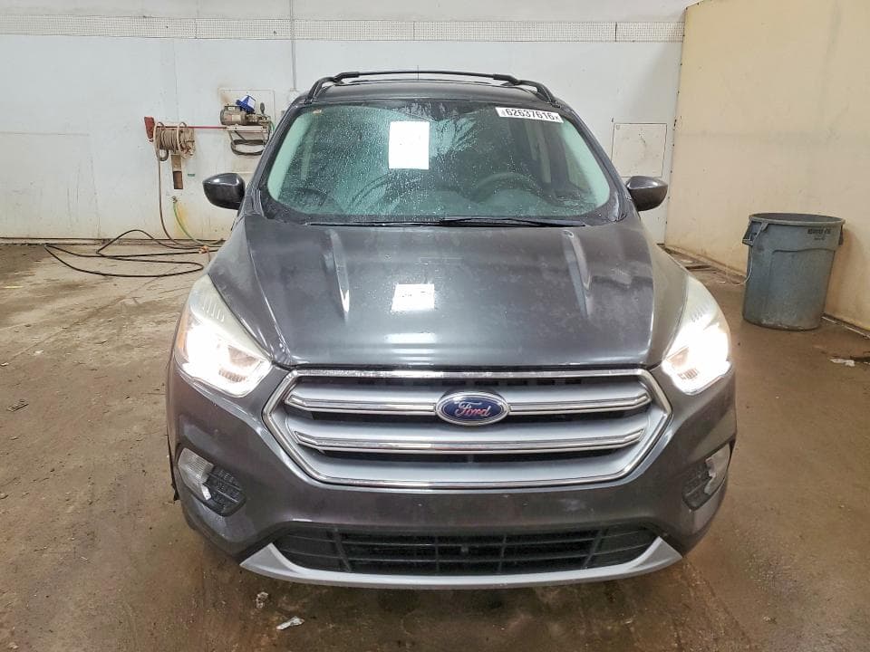 2017 FORD ESCAPE SE 5