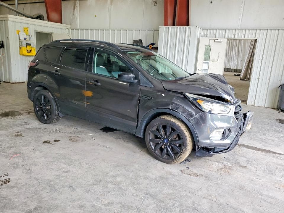 2018 FORD ESCAPE SE 4