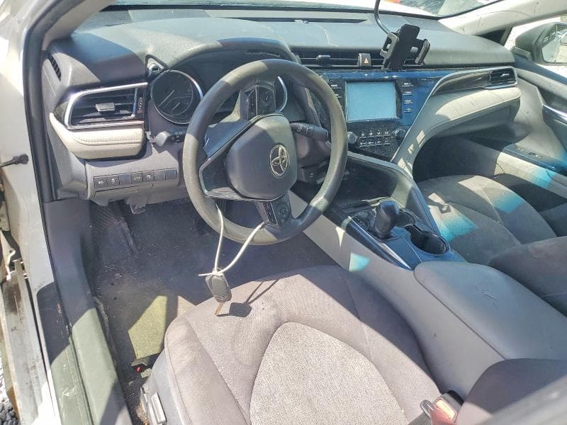 2018 TOYOTA CAMRY LE 8