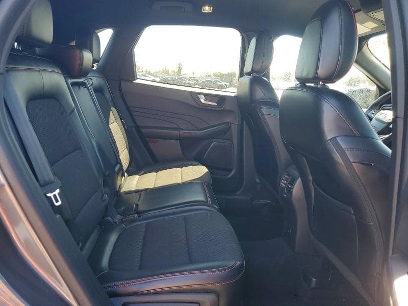 2023 FORD ESCAPE ST LINE 10