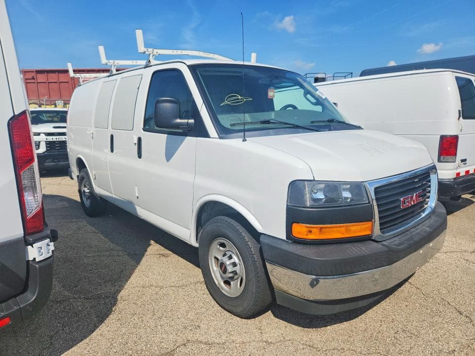 2017 GMC SAVANA G2500 4