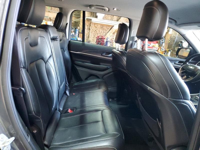 2023 JEEP GRAND CHEROKEE LIMITED 11