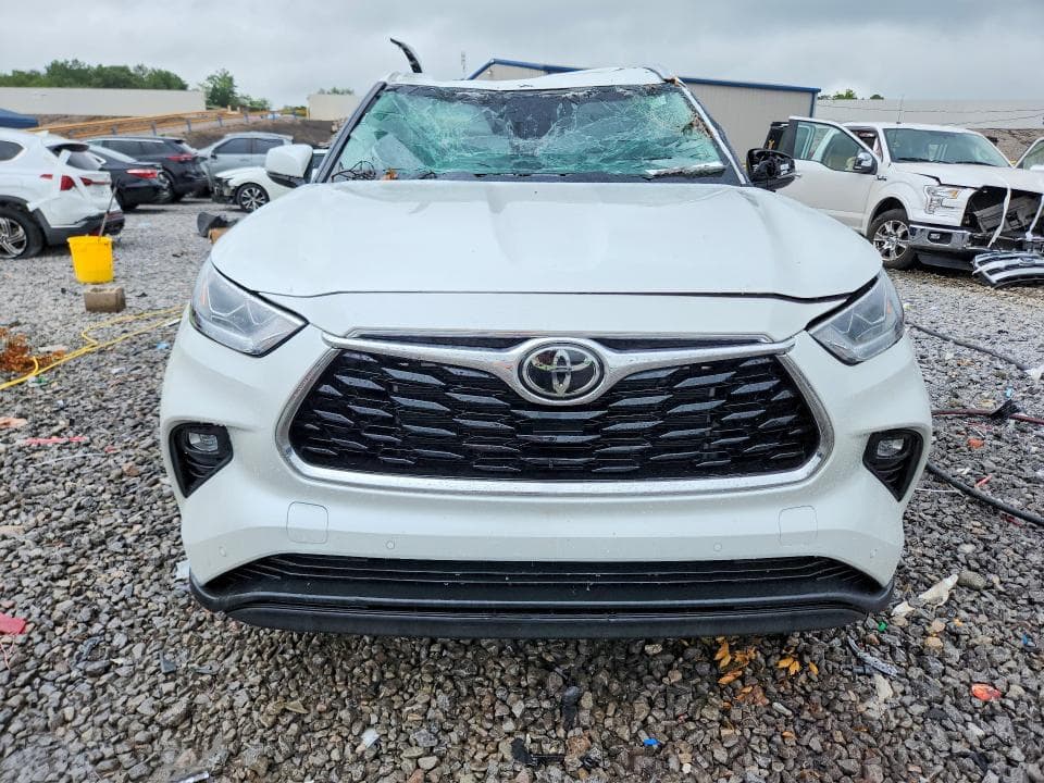 2023 TOYOTA HIGHLANDER LIMITED 5