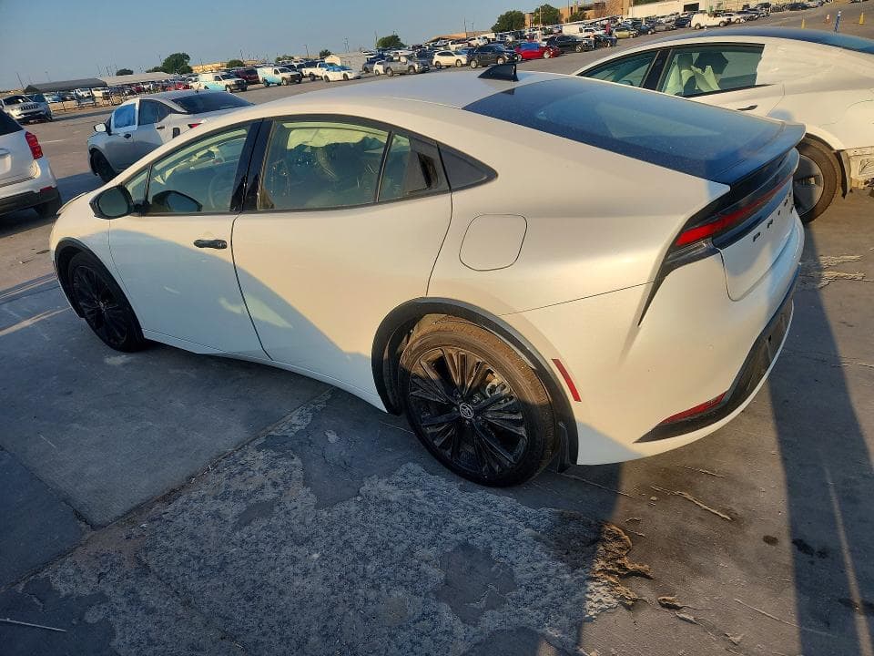 2025 TOYOTA PRIUS NIGHTSHADE 2