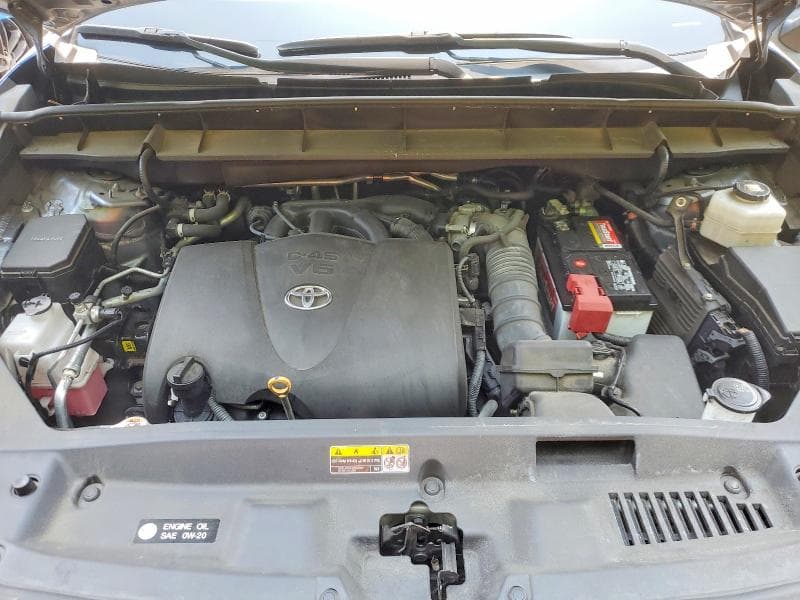 2022 TOYOTA HIGHLANDER LE 12