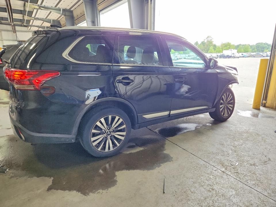 2020 MITSUBISHI OUTLANDER SE 3