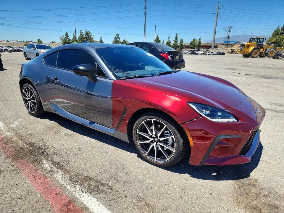 2024 TOYOTA GR86 BASE 4