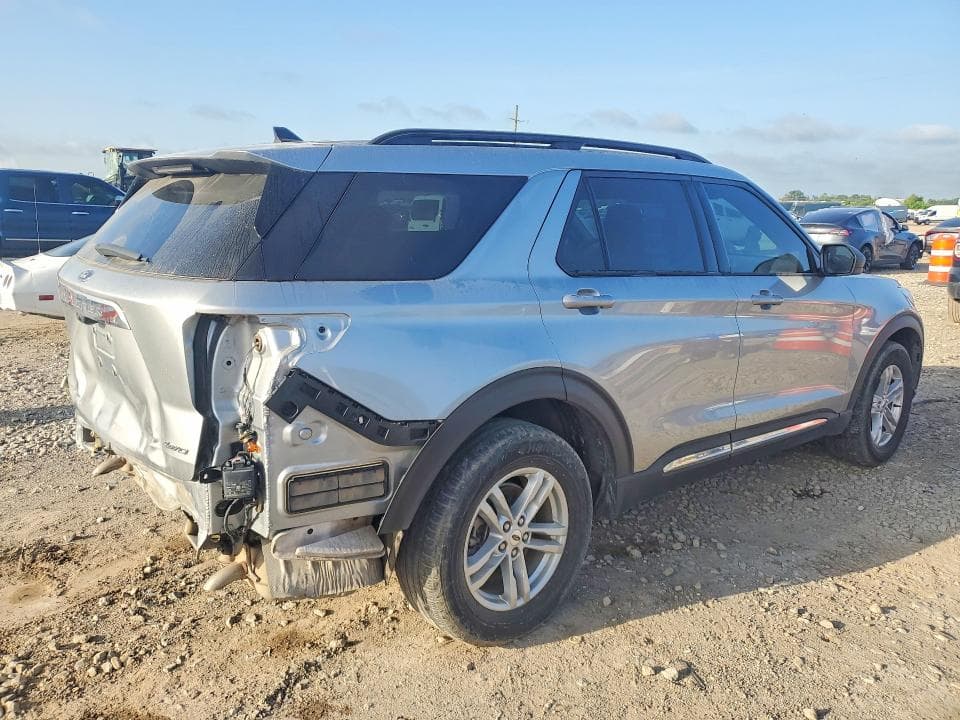 2023 FORD EXPLORER XLT 3