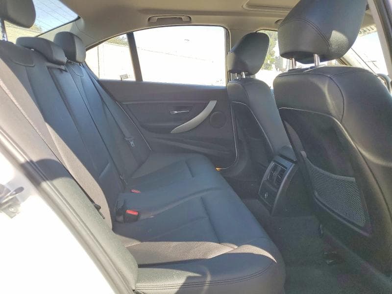 2018 BMW 320 XI 10
