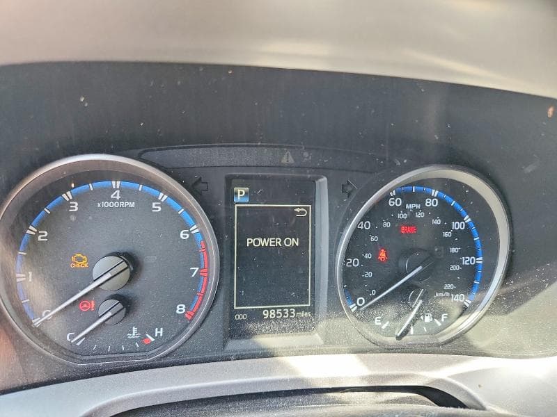 2017 TOYOTA RAV4 XLE 9