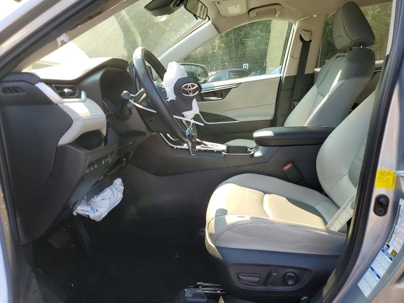 2021 TOYOTA RAV4 XLE PREMIUM 7