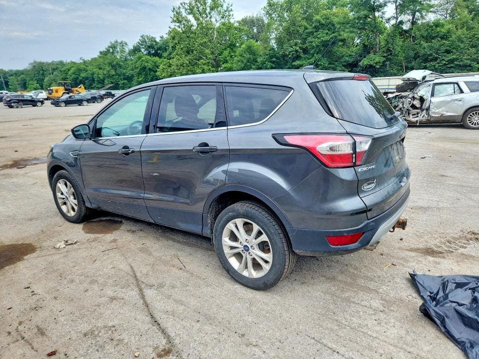 2017 FORD ESCAPE SE 2