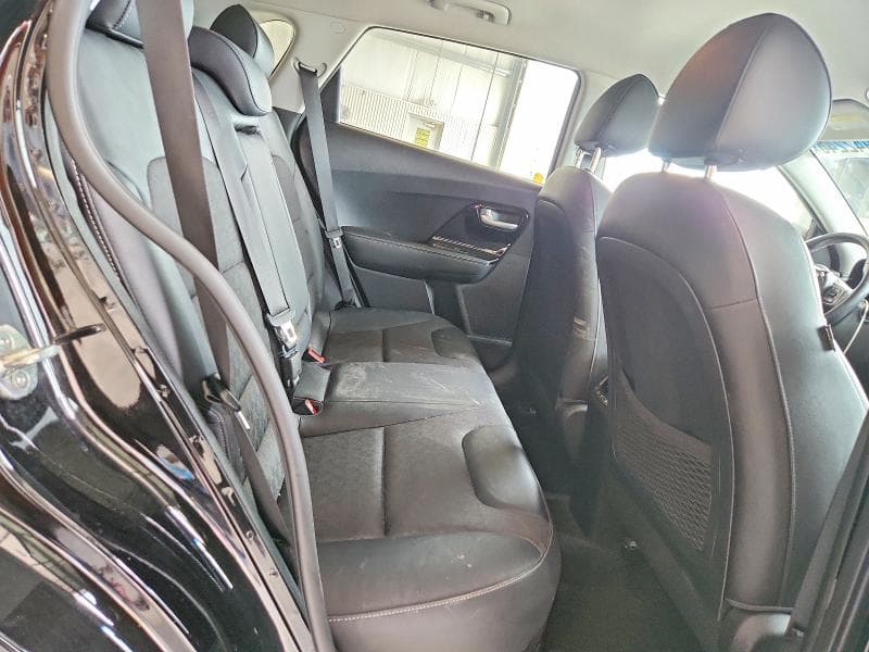 2017 KIA NIRO EX 10