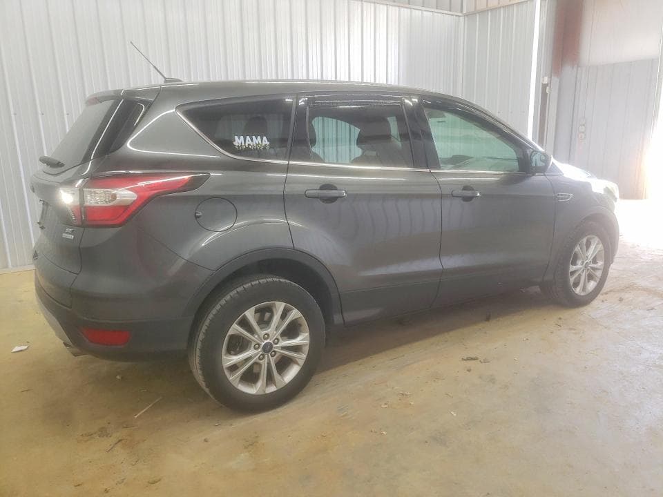 2017 FORD ESCAPE SE 3