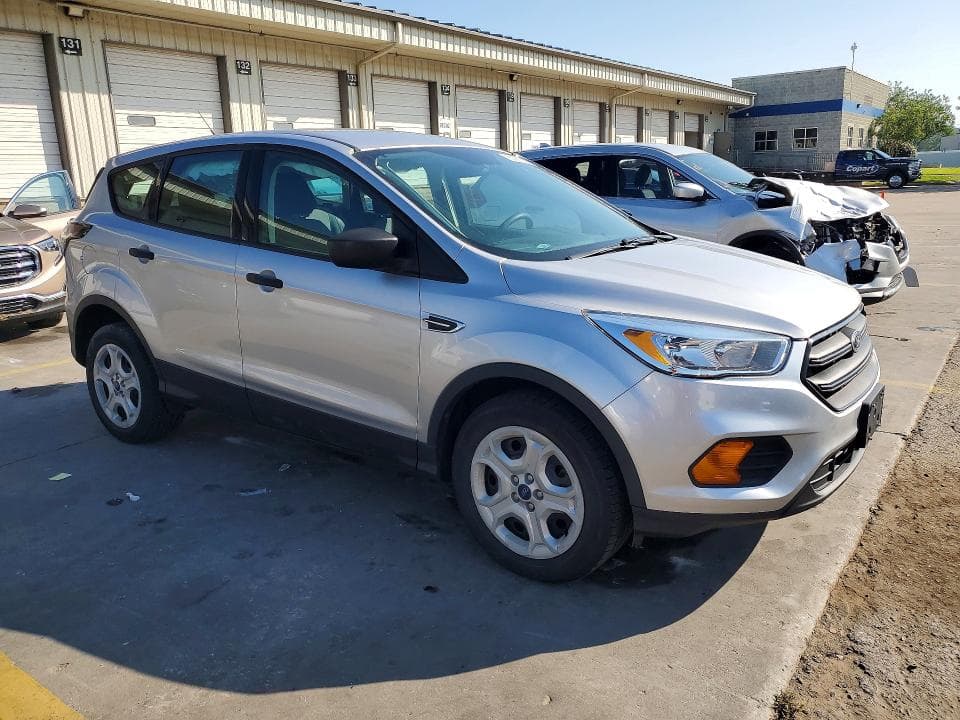 2017 FORD ESCAPE S 4