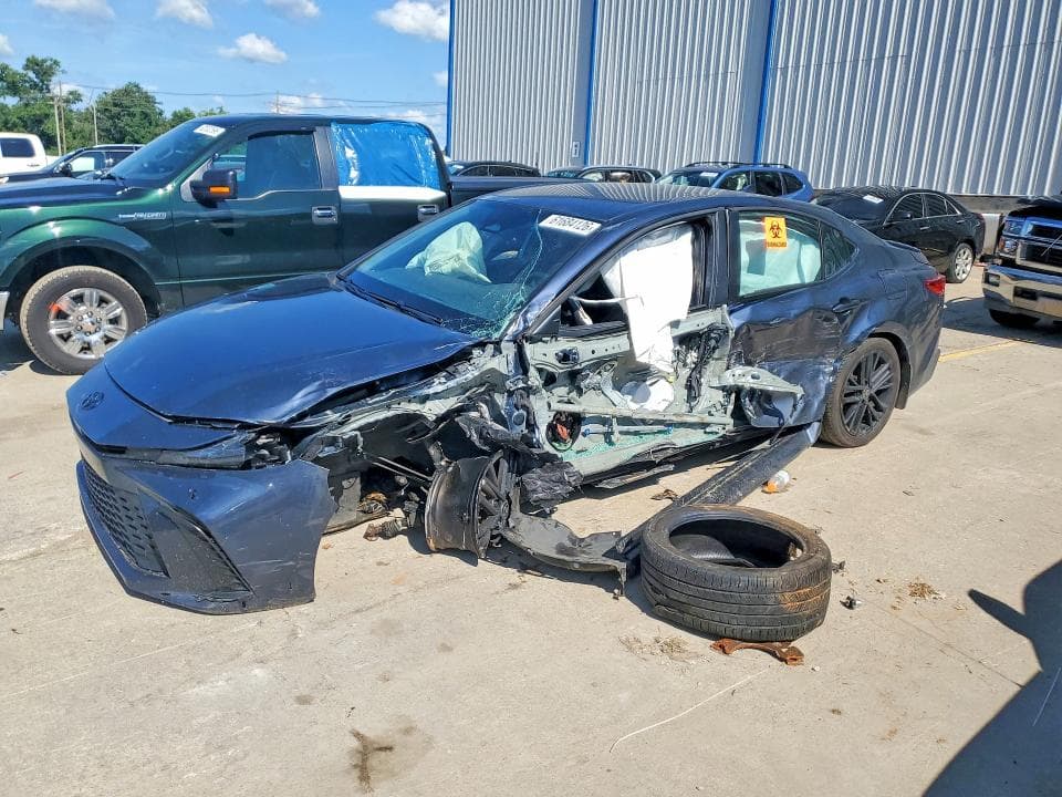 2026 TOYOTA CAMRY SE - 1
