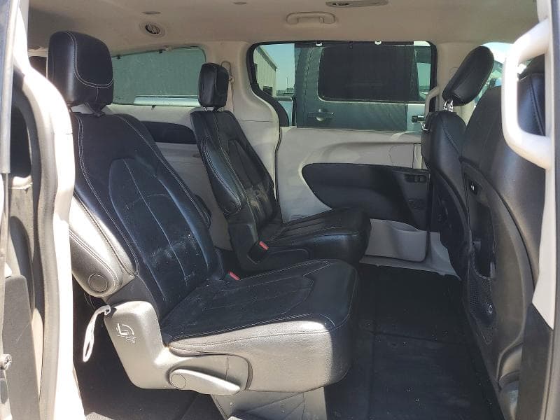 2022 CHRYSLER PACIFICA TOURING L 11