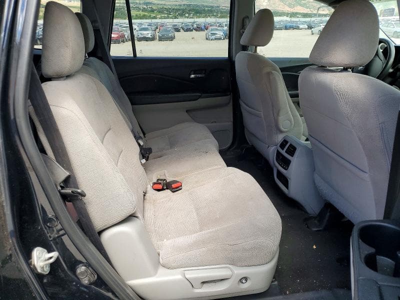 2019 HONDA PILOT EX 10
