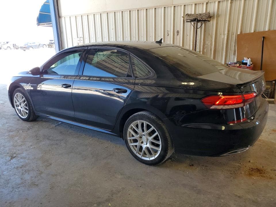 2020 VOLKSWAGEN PASSAT R-LINE 2