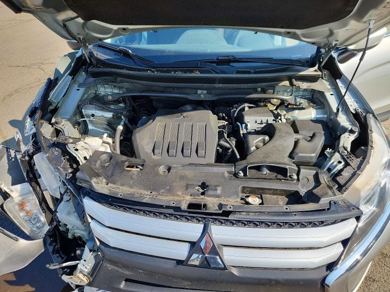 2020 MITSUBISHI ECLIPSE CROSS ES 12