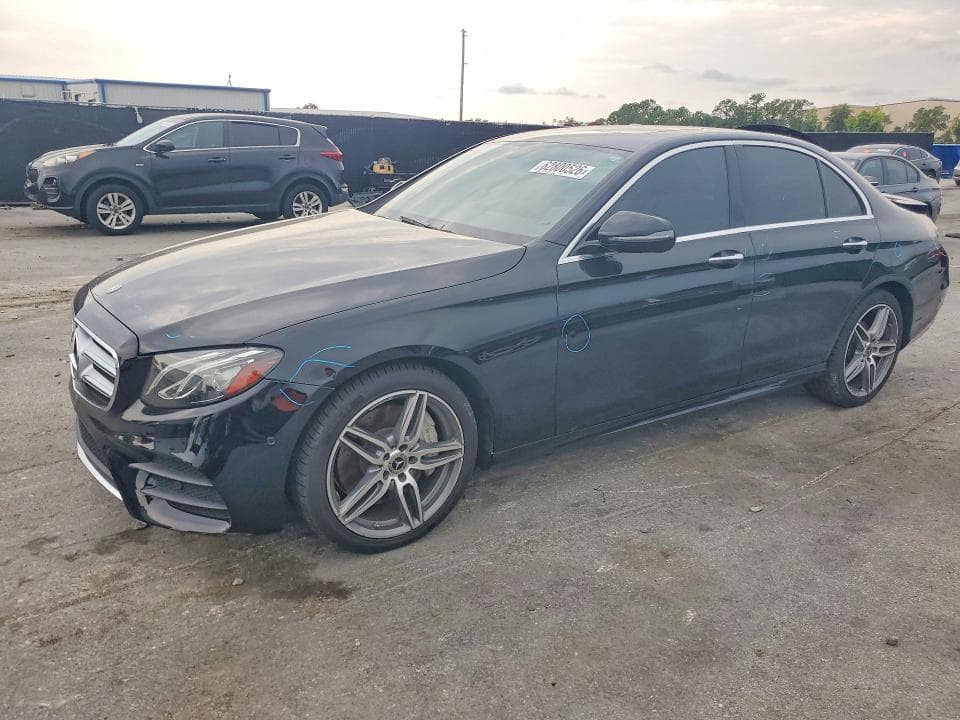 2018 MERCEDES-BENZ E 300 - 1