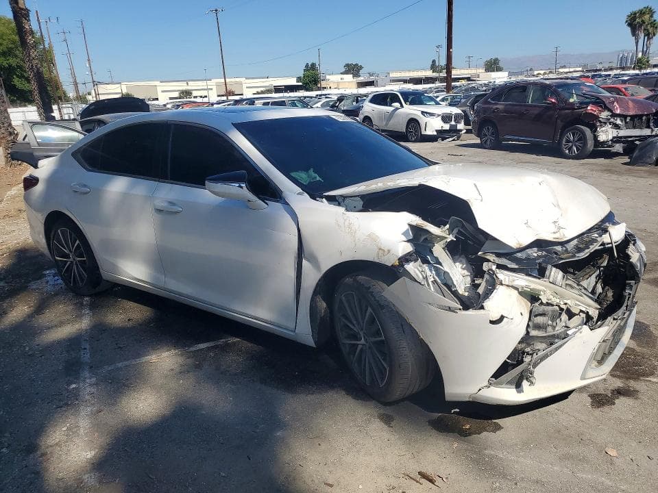 2023 LEXUS ES 300H BASE 4