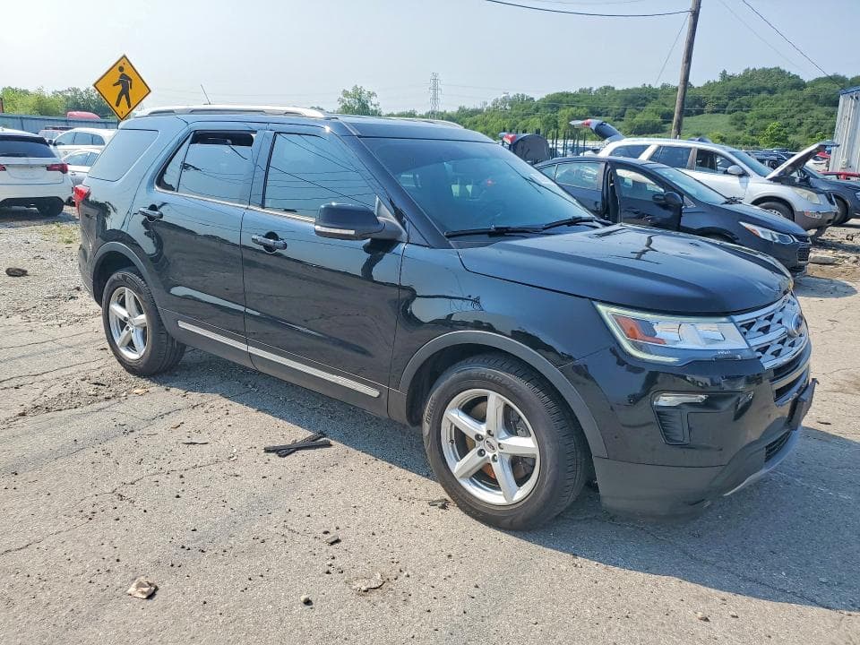 2018 FORD EXPLORER XLT 4